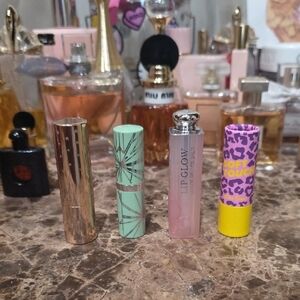 Bundle Of 4 Lipsticks